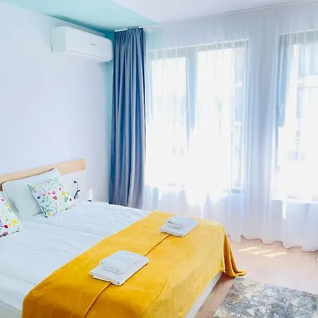 Apartment Designer Luxury 1bdr With Parking
